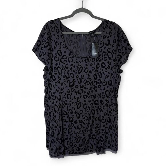 Torrid Women's Black and Grey Cheetah Print Blouse, Whimsigoth. Edgy. Plus size - Picture 1 of 6